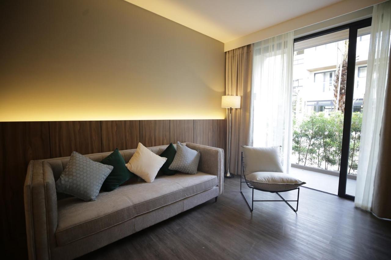 The Maximilian Hotel Cauayan City  Dış mekan fotoğraf