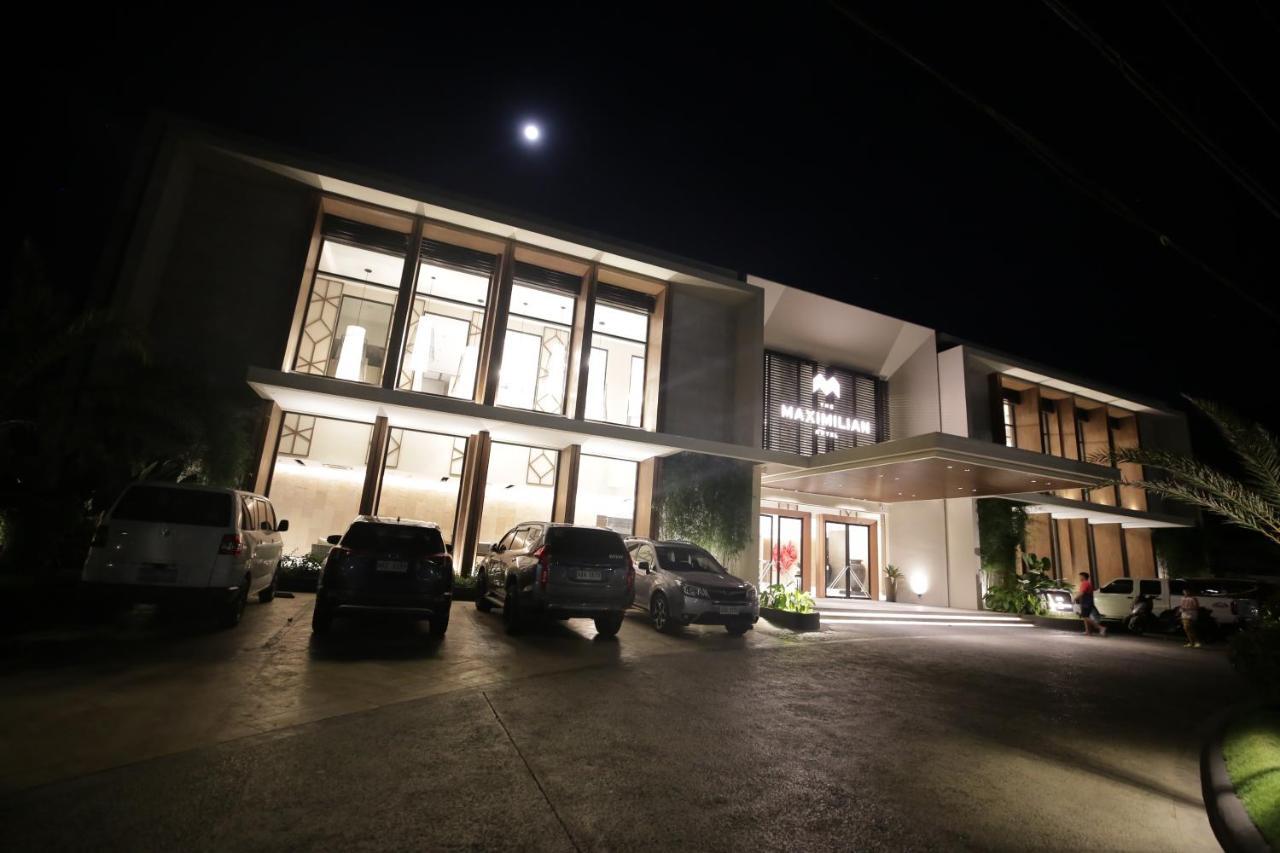 The Maximilian Hotel Cauayan City  Dış mekan fotoğraf