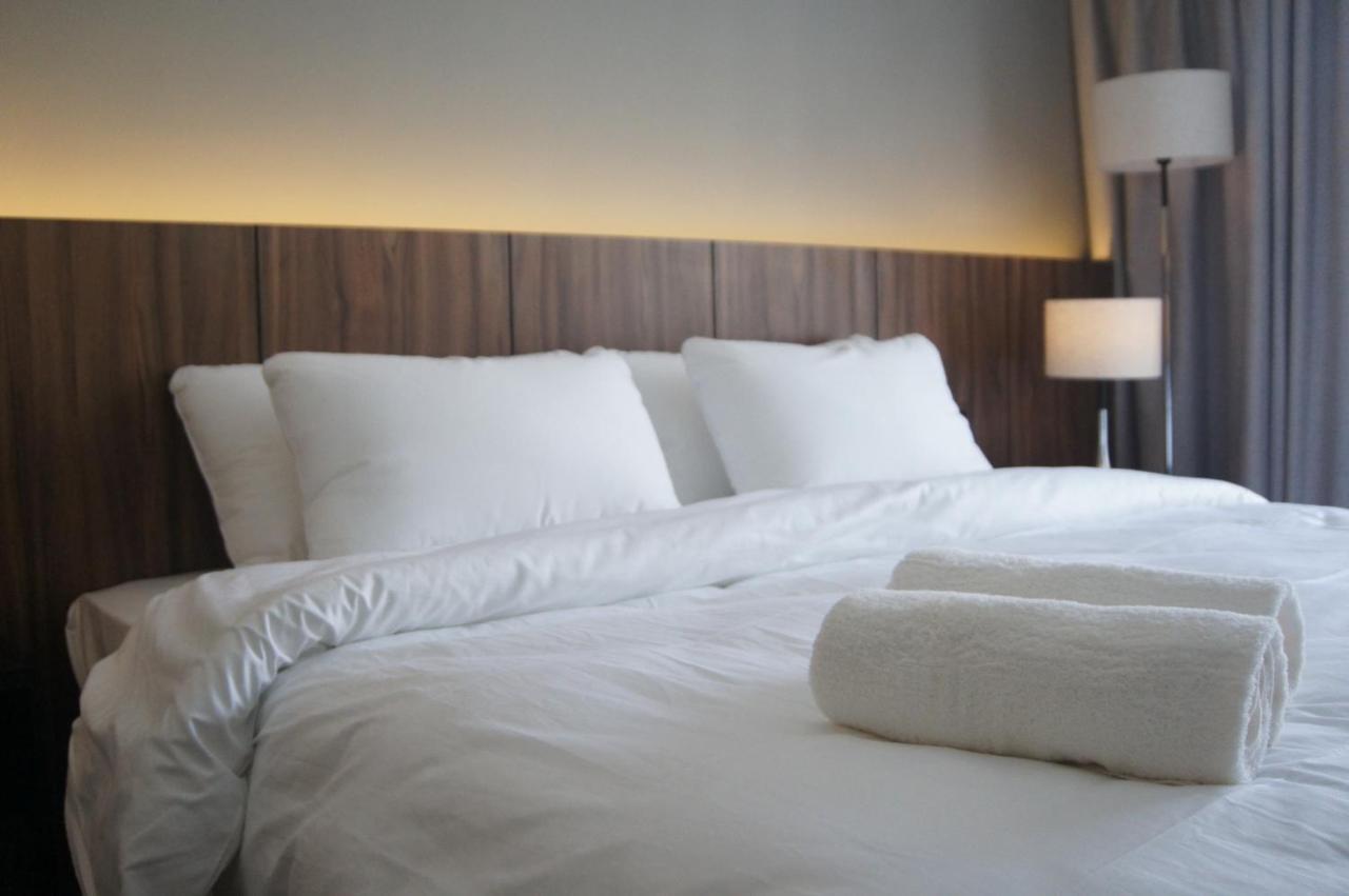 The Maximilian Hotel Cauayan City  Dış mekan fotoğraf