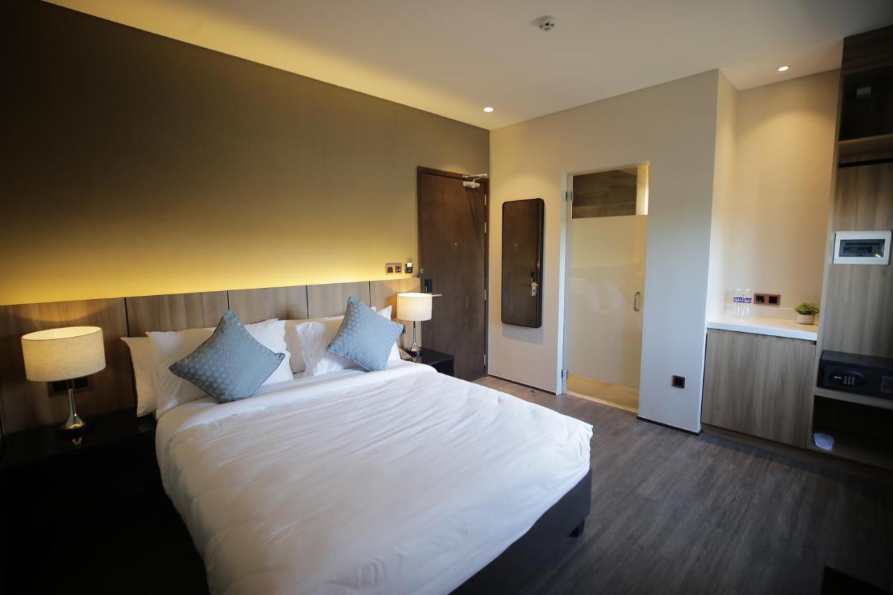 The Maximilian Hotel Cauayan City  Dış mekan fotoğraf