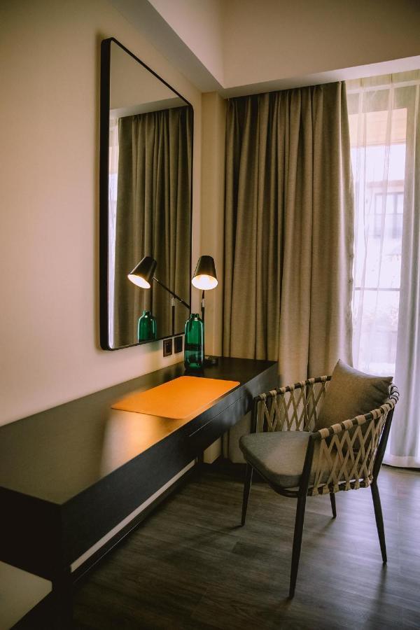 The Maximilian Hotel Cauayan City  Dış mekan fotoğraf